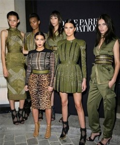 Kim-Kardashian-Paris-Fashion-Week-Balmain-Valentino-Instagram19